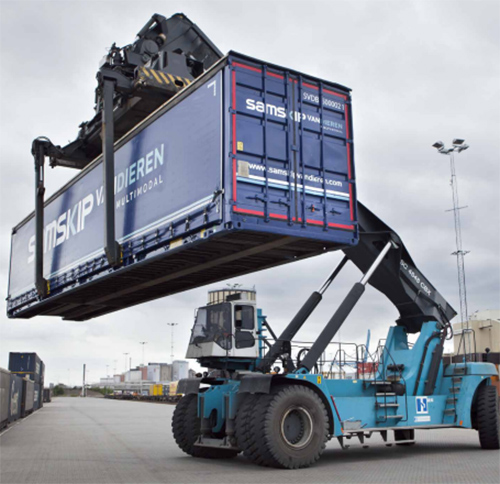 山西啟洋租賃總結(jié)太原正面吊停車注意事項